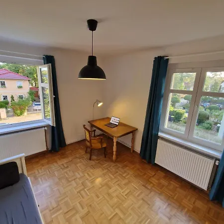 Geraeumige Und Zentrale Ferienwohnung Stahnsdorf Exterior photo